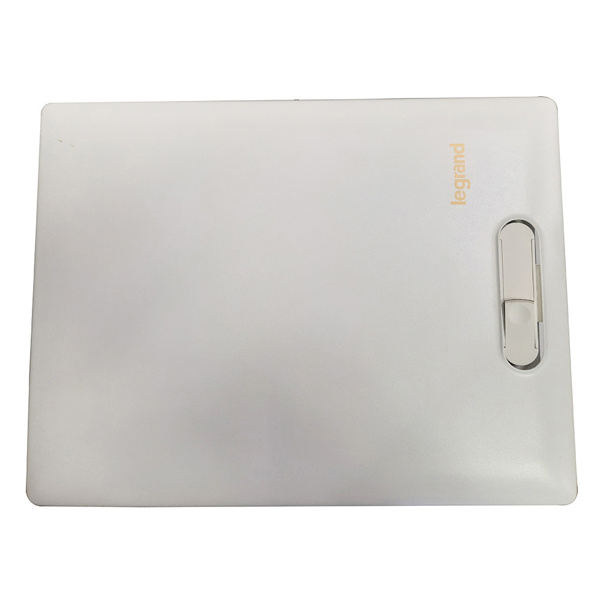 Legrand Ekinox 507611 8 Way SPN Distribution Board
